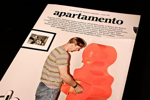 Out now: Apartamento #10